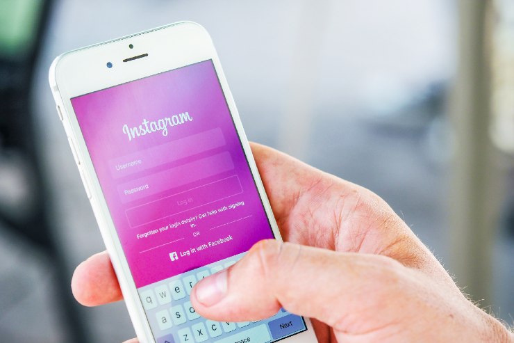 Disattivare o eliminare un account Instagram da pc e smartphone